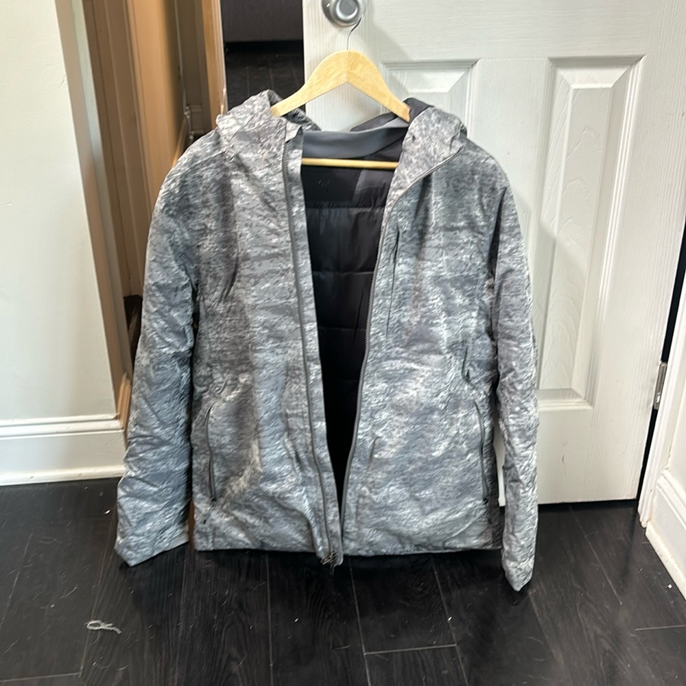 Men's Hooded Insulated Jacket - Gray Camouflage